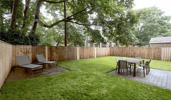 57 Callender Ave, Newport, RI 02840