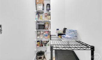 221 E 32nd St, Savannah, GA 31401