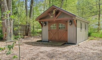 129 Woodbury, Blakeslee, PA 18610