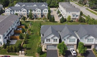 3227 N Heritage Ln, Arlington Heights, IL 60004
