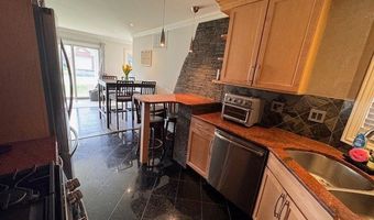 1955 N Stillwater Rd, Arlington Heights, IL 60004
