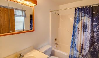 2933 Forest Dr, Alton, IL 62002