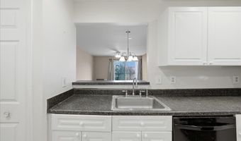 44114 NATALIE Ter 202, Ashburn, VA 20147