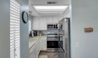 19149 Palo Verde Dr, Apple Valley, CA 92308