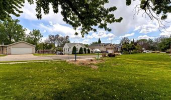 385 E RANDALL Way S 2, Centerville, UT 84014