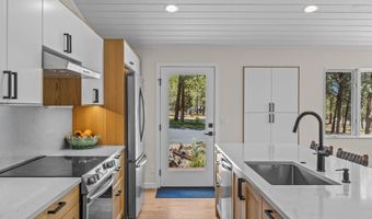 18943 Martingale Cir, Bend, OR 97703