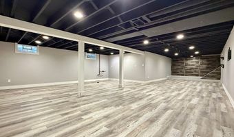 1008 Columbus Cir S, Ashland, OH 44805