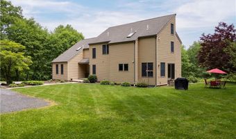 71 Phillips Ln, Glocester, RI 02814