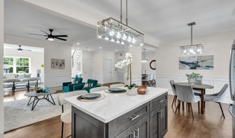 41 Avondale Ln, Aberdeen, NJ 07747