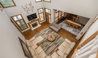 639 Wood Fern Dr, Ballwin, MO 63021