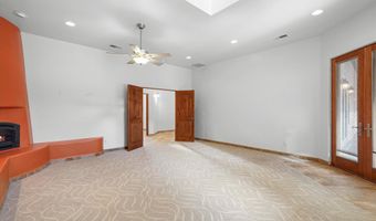 325 Braught Ln, Bosque Farms, NM 87068