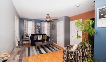 62 SPRING St, Lincoln, RI 02838