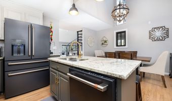 206 New Rd, Avon, CT 06001