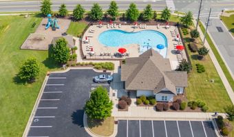 2712 Lake Waccamaw Trl, Apex, NC 27502