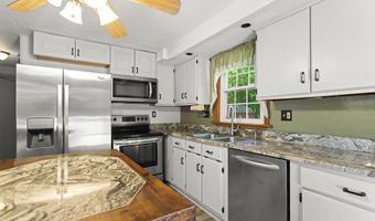 71 Alice Dr, Coventry, CT 06238