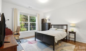 715 E 28th St, Charlotte, NC 28205