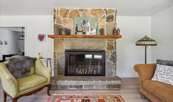 7 Grassy Brook Rd, Brookline, VT 05345
