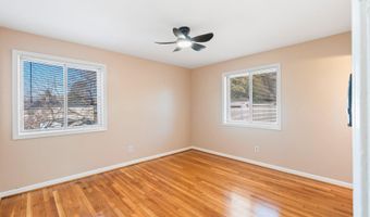 7852 OREANA Dr, Annandale, VA 22003