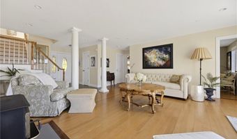 38 Pierce Ave, Jamestown, RI 02835