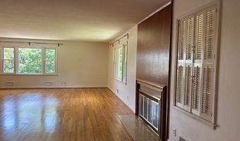 580 Riverview Dr, Ann Arbor, MI 48104