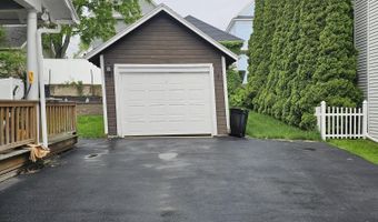 35 McClellan Ave, Amsterdam, NY 12010