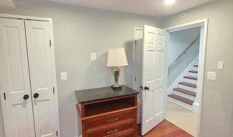 4106 GAULT Pl NE 1, Washington, DC 20019