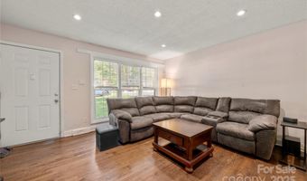 3130 Erskine Dr, Charlotte, NC 28205