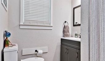 2 Purfleet Dr, Bella Vista, AR 72715