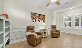 6903 Crestpoint Dr, Apollo Beach, FL 33572
