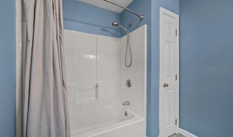 95 Blanding Ave, East Providence, RI 02914