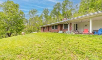 81 Amsoil Dr, Bakersville, NC 28705