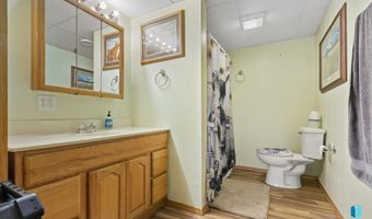 509 Aana Ave, Baltic, SD 57003