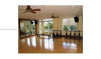 19501 W Country Club Dr 1511, Aventura, FL 33180