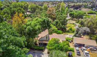 1590 Dorothea Ave, Fallbrook, CA 92028