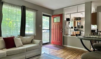 424 Hilltop Rd, Ames, IA 50014