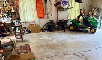 2822 Country Club Dr, Atlantic, IA 50022