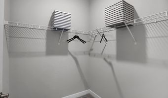 5245 Nettleton Way, Avon, IN 46123