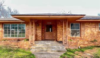 812 S Ash St, Archer City, TX 76351