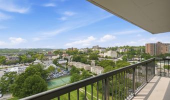 200 N PICKETT St #1414, Alexandria, VA 22304