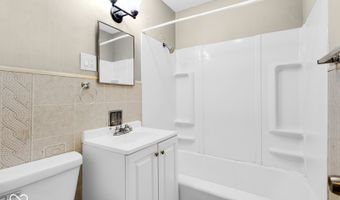 2308 W 16th St, Anderson, IN 46016