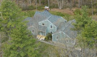 9 Maxwell Dr, Brookline, NH 03033