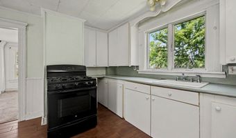 26 Victor St, Danbury, CT 06810