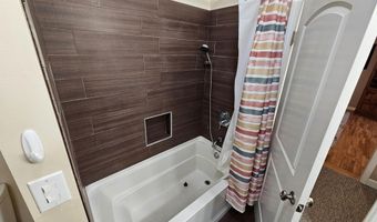 813 W 4th St, Bicknell, IN 47512