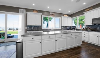 7787 Farnsworth, Algonac, MI 48001