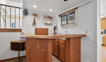1809 Via Montecito, Camarillo, CA 93012