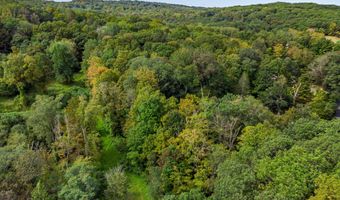 136 Padanaram Rd, Danbury, CT 06811