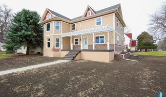 111 N 6th St, Beresford, SD 57004