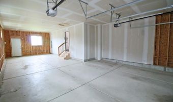 8641 E Cherrywood Ct, Bel Aire, KS 67226