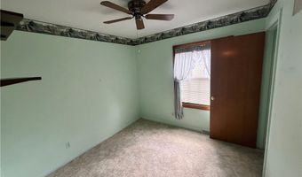 2543 Burlingham Dr, Ashtabula, OH 44004