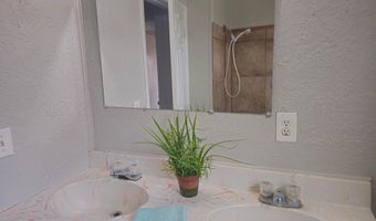 8015 Upton Rd, Amarillo, TX 79119